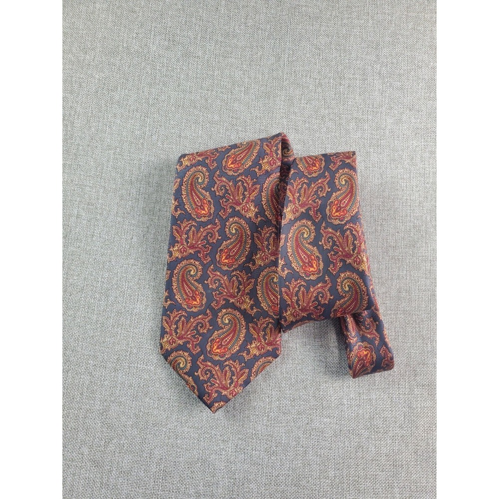 Vintage Burberry's Ties Mens 56X5 Paisley Silk  Designer England